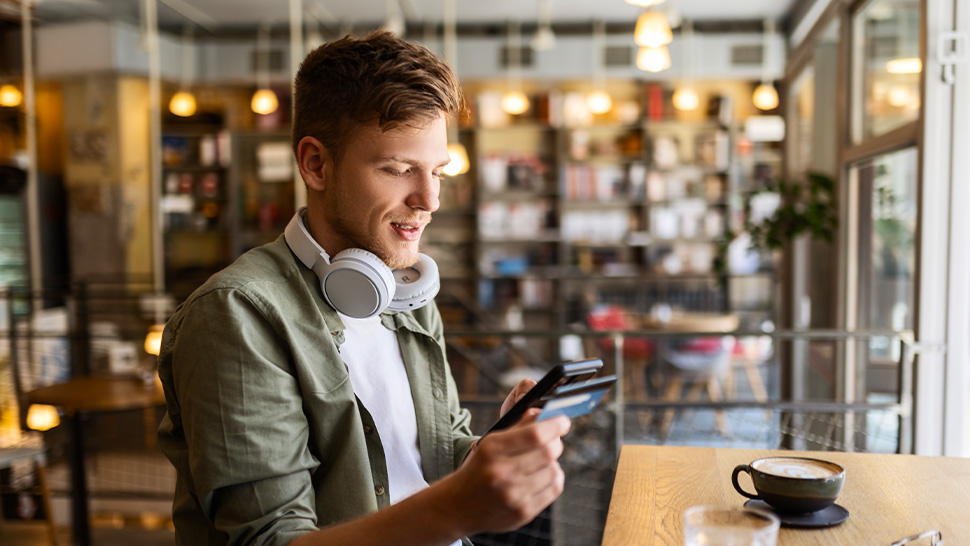 The science behind how often you should check your investment accounts