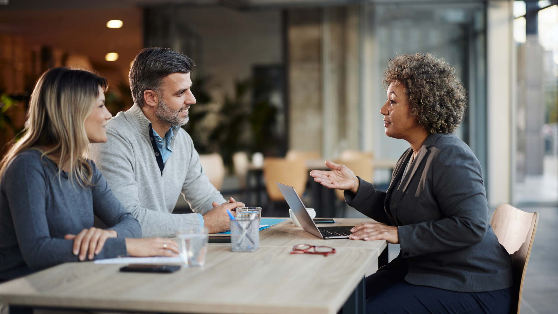 Qu’est-ce qu’un régime de réinvestissement des dividendes (RRD)?