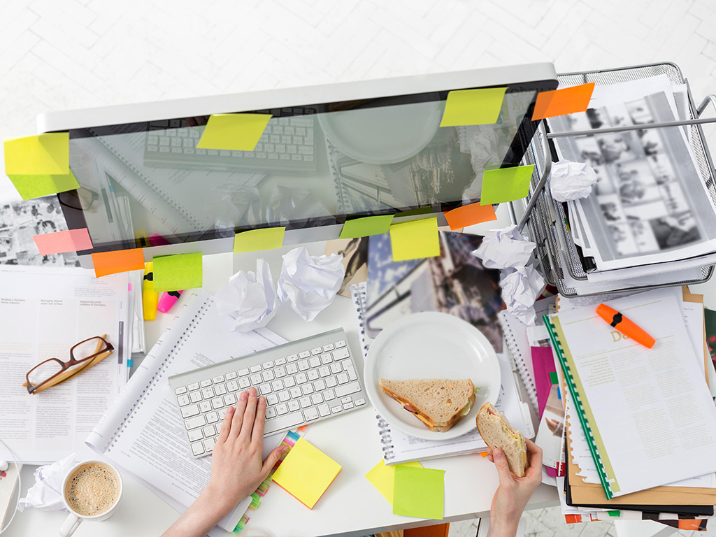 It's Okay to Have a Messy Desk | IG Wealth Management