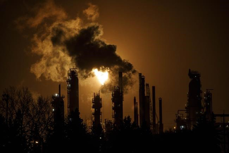 Canadians among biggest energy users even as world moves toward net zero emissions