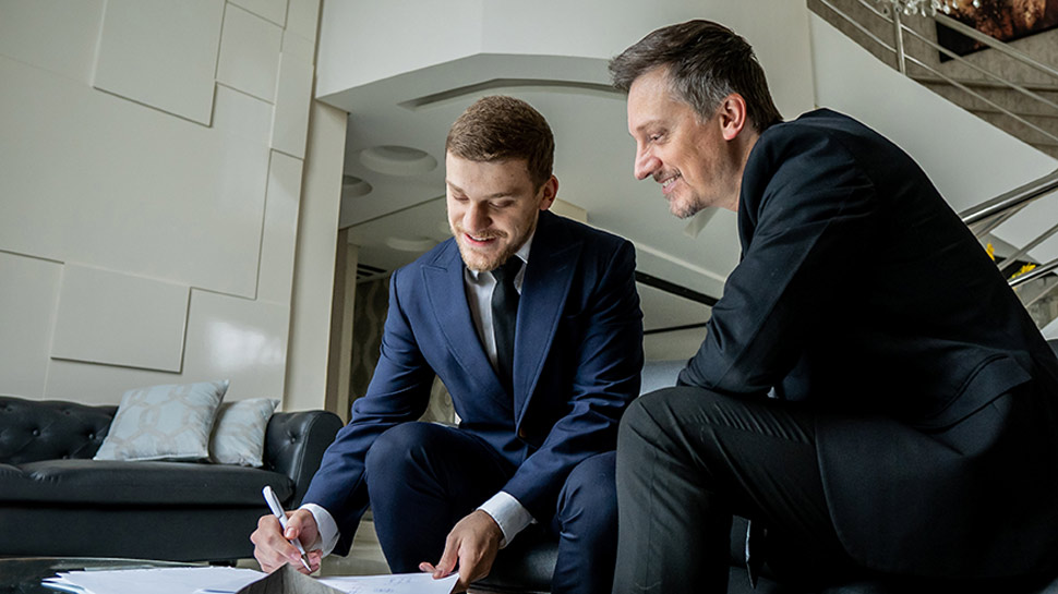 Une nouvelle étude démontre la valeur des conseils pour relever notre niveau de confiance dans nos finances